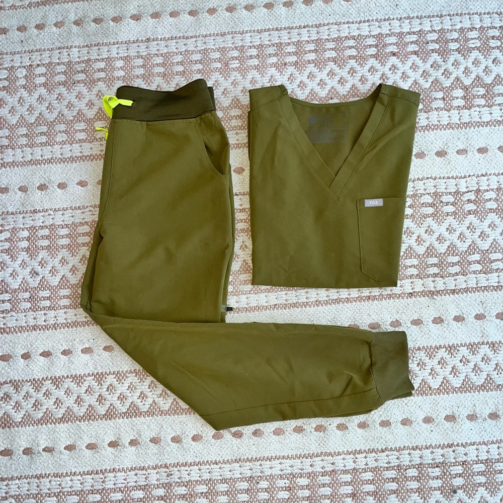 FIGS scrub set S/P